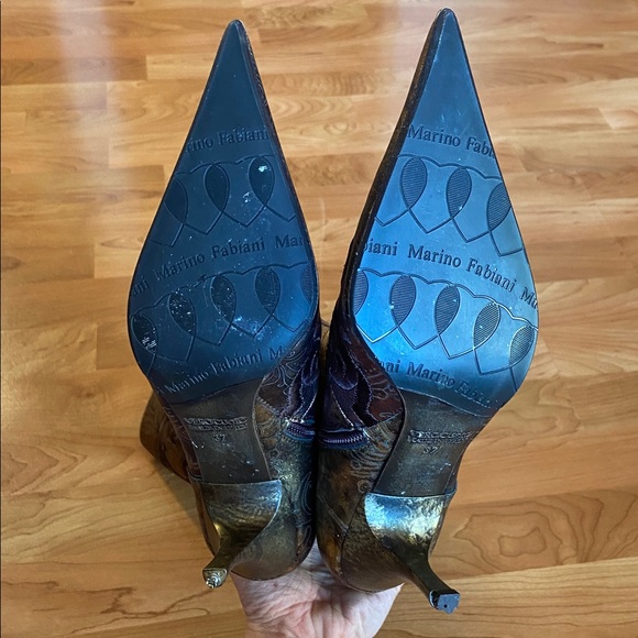 Elegant Gold and Bronze womens boots - Picture 2 of 5